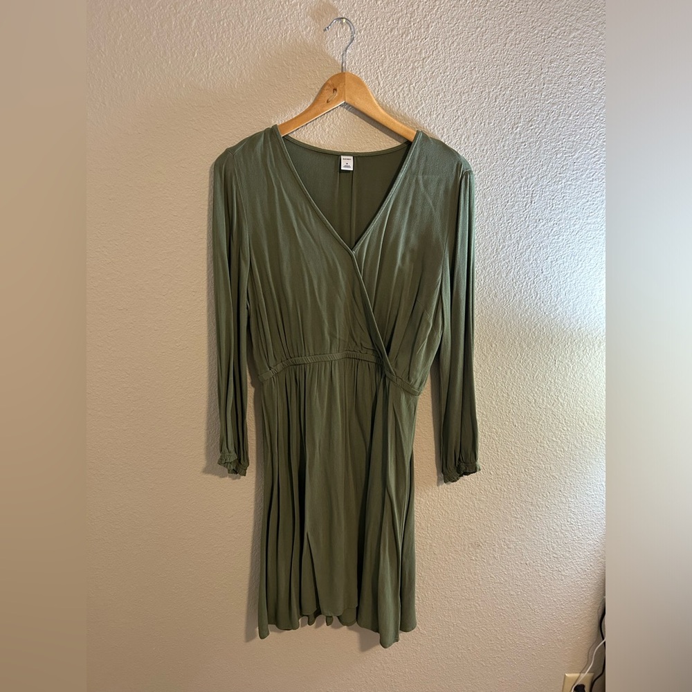 Old Navy Women’s Long Sleeve Button Front Dress-Size M- Olive Green